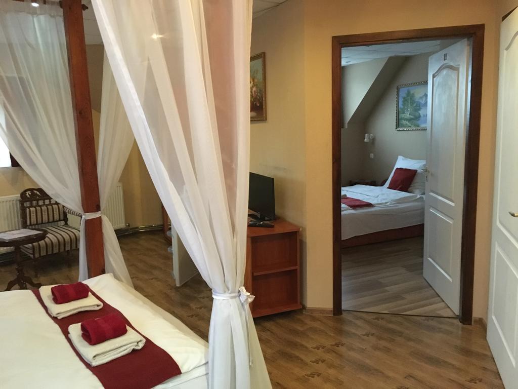 Abszolút Hotel és Panzió Nyírbátor Camera foto