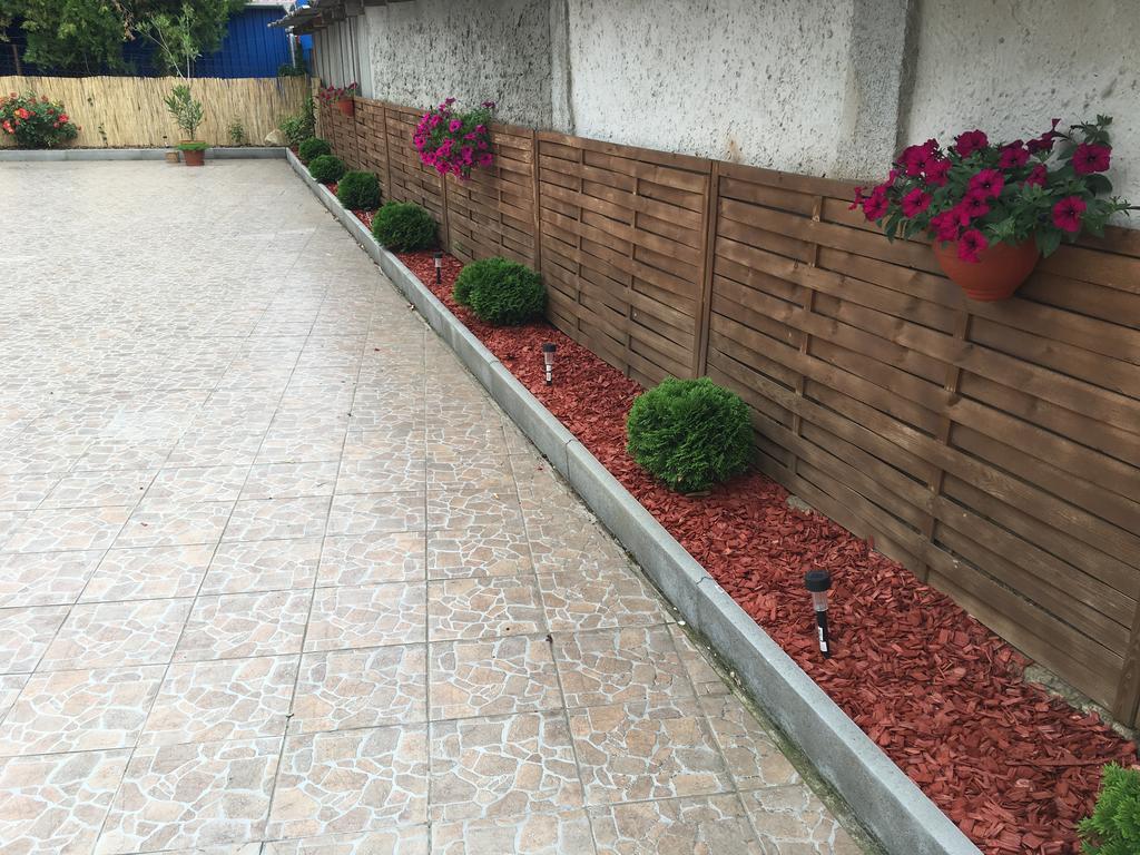 Abszolút Hotel és Panzió Nyírbátor Esterno foto