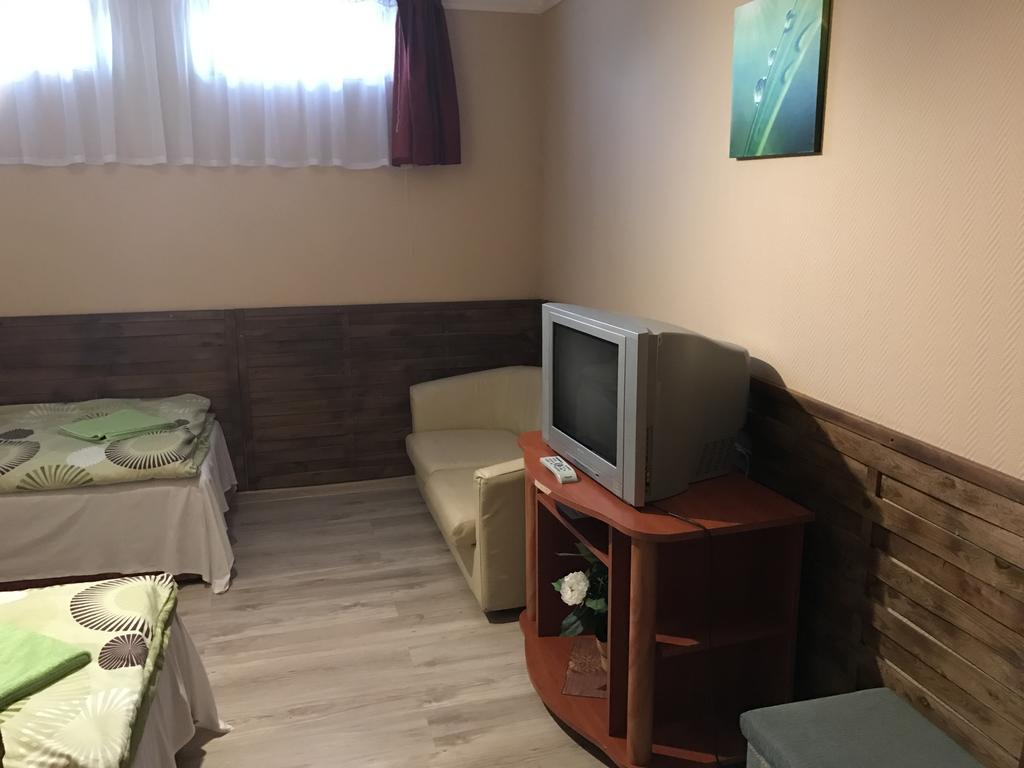 Abszolút Hotel és Panzió Nyírbátor Esterno foto